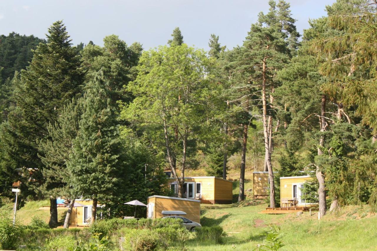 Camping Domaine Du Lac Chambon Murol Eksteriør billede
